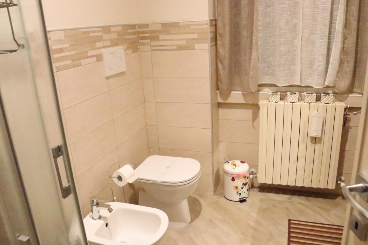 Ferienwohnung La Casa Sotto I Tigli Lecco Exterior foto